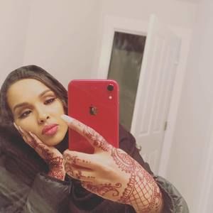 Meet your Posher, Nimco